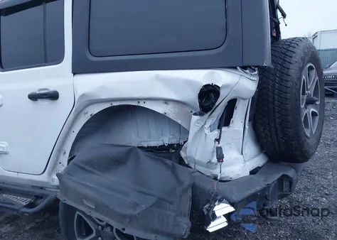 2021 Jeep Wrangler Unlimited Sport S 4X4 из США, поврежденный, VIN 1C4HJXDN8MW532582